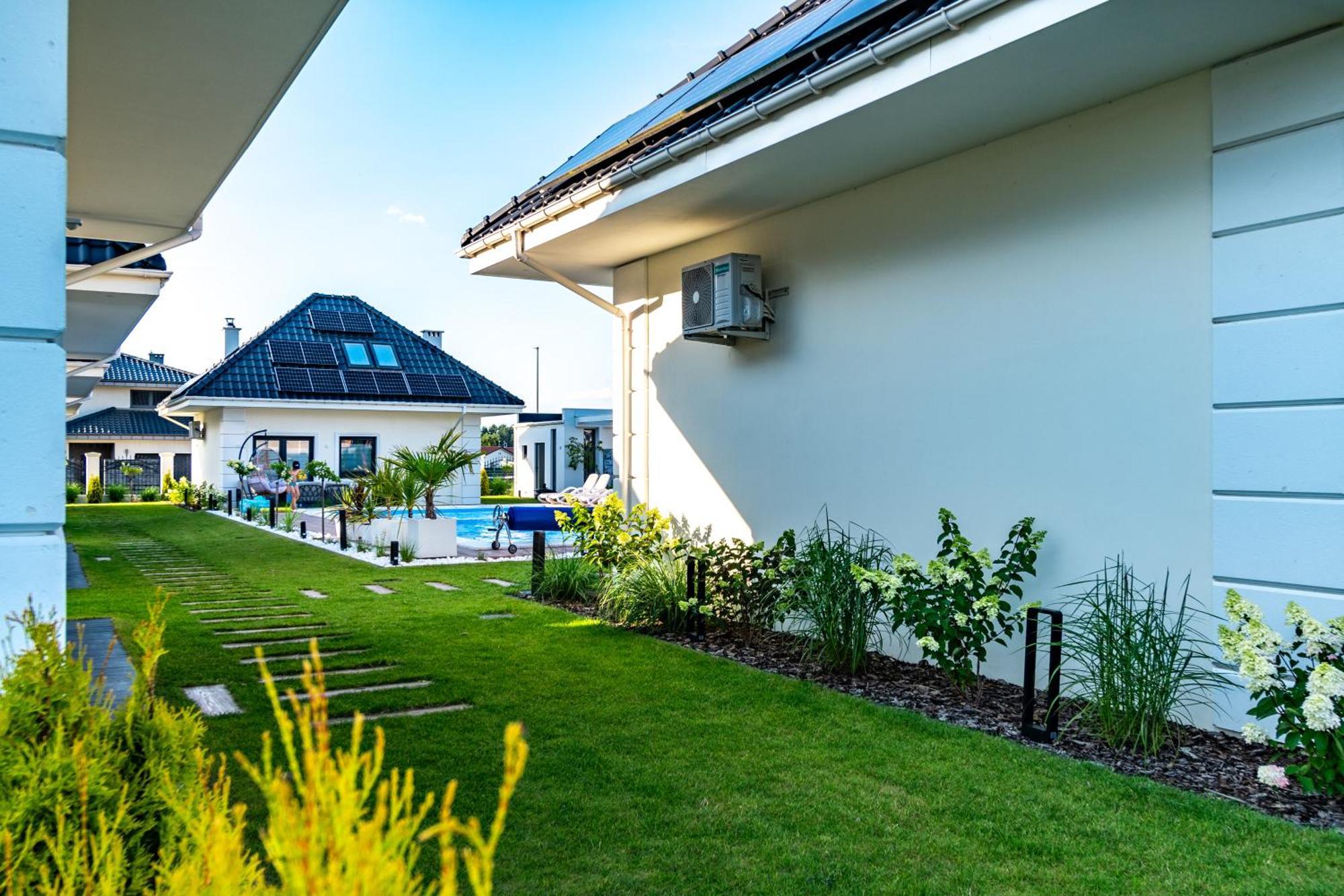Family Resort Ustka - Domki Dwupoziomowe Z Basenem 외부 사진