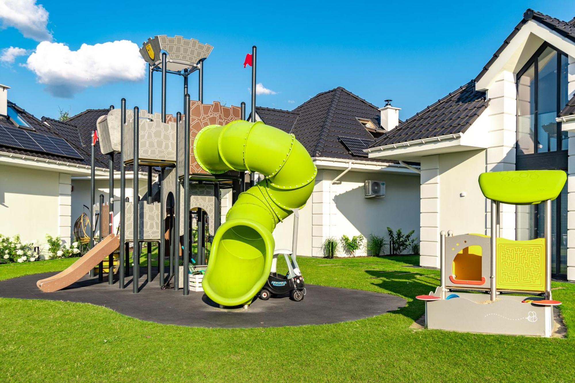 Family Resort Ustka - Domki Dwupoziomowe Z Basenem 외부 사진